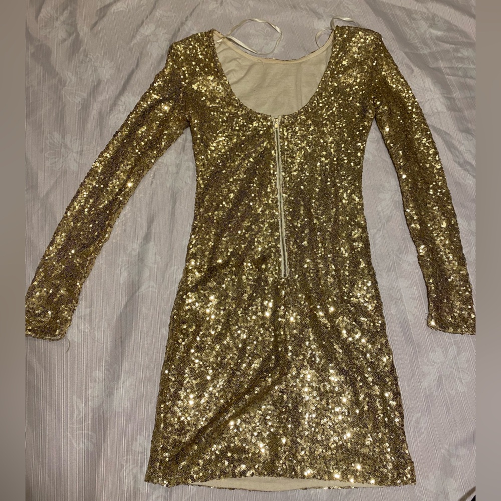 Gold Sparkly body con Dress